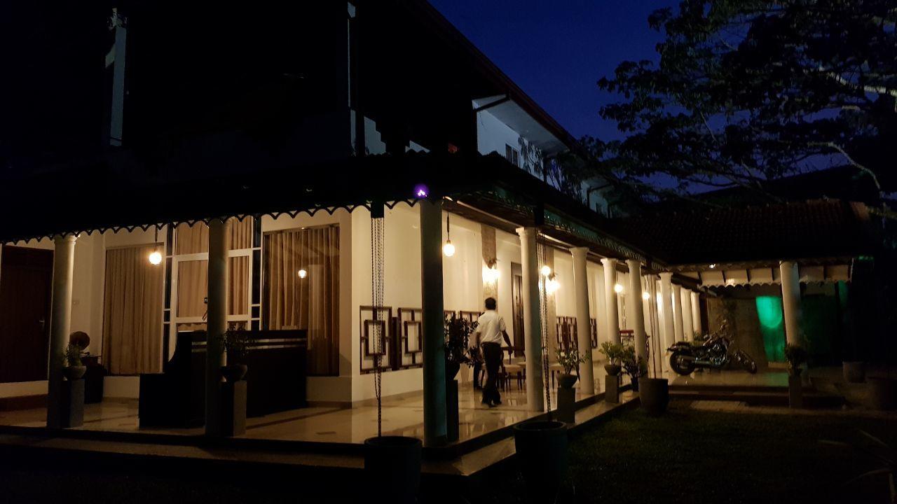 Bed and Breakfast Grand Riverine Kotugoda Экстерьер фото